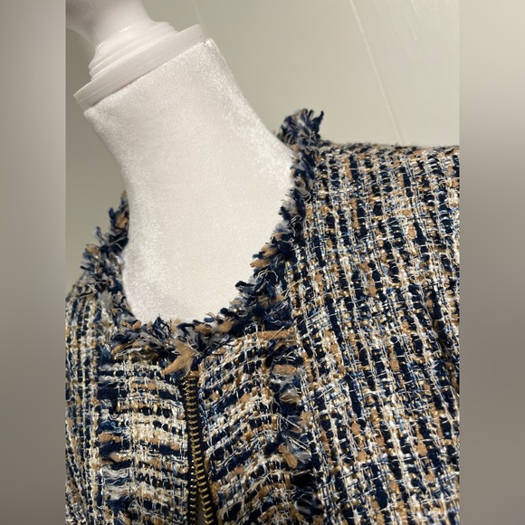 Mid length jacket with fringe. Multi colored. Smoke free home clean no damage - Picture 2 of 5